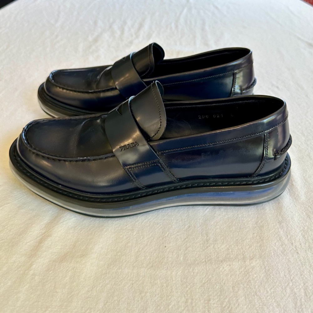 Prada Men's Spazzolato fume Bleu Loafers, Size 8